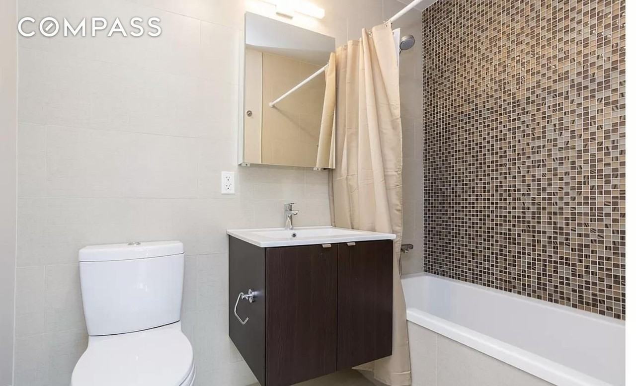 2513 27th St #4A - Photo 7 of 14