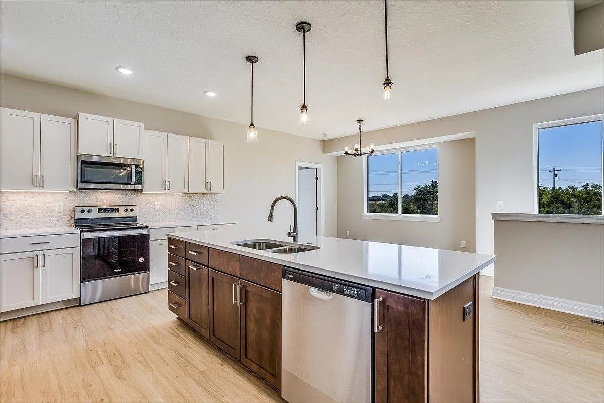 5417 N Saint Paul St #1 - Photo 5 of 32