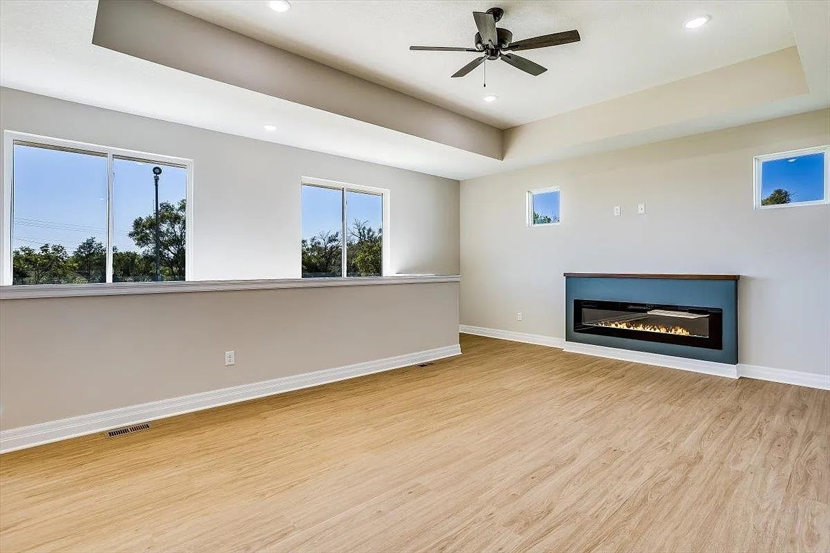 5417 N Saint Paul St #1 - Photo 7 of 32