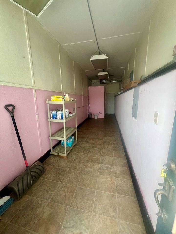 47 Bridge St - Photo 4 of 9