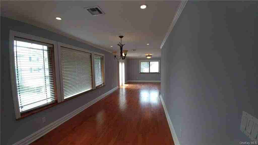 113 Maple Pl #2ndFL - Photo 2 of 12