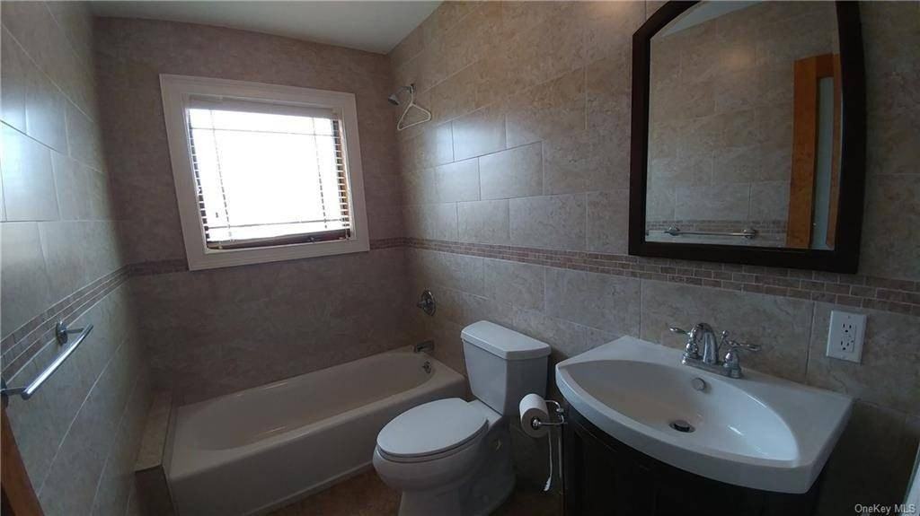 113 Maple Pl #2ndFL - Photo 6 of 12