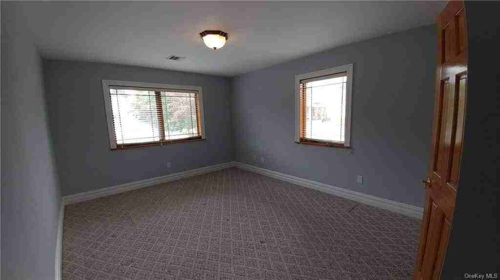 113 Maple Pl #2ndFL - Photo 7 of 12