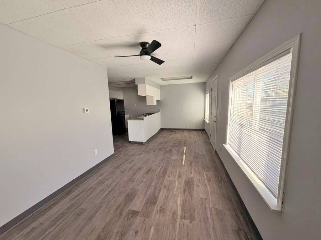 2254 S Riverside Dr #C - Photo 3 of 10