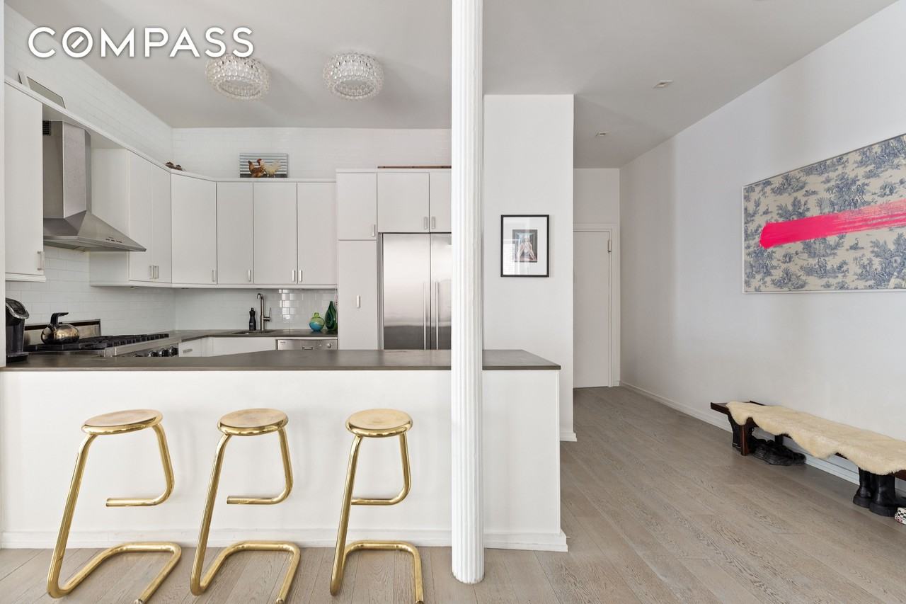 57 3rd St #C - Photo 5 of 10