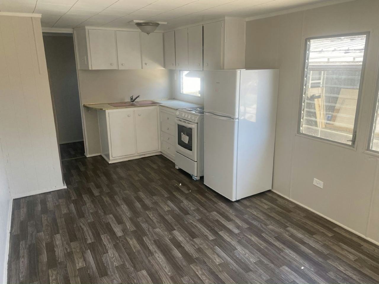 10 Circle Dr #9 - Photo 4 of 7