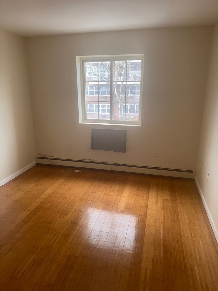 Olinville Ave #3 - Photo 4 of 12