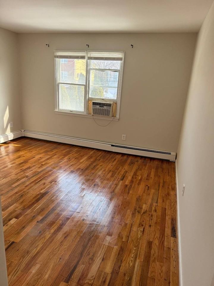 43 Dunston Ave - Photo 2 of 2