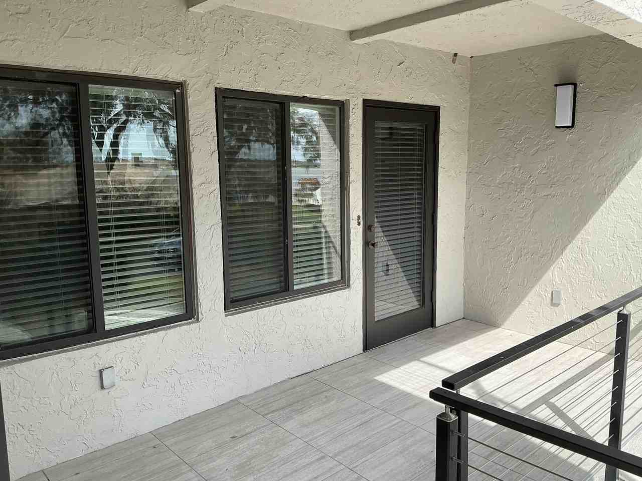 1 Lake Hollingsworth Dr - Photo 2 of 22