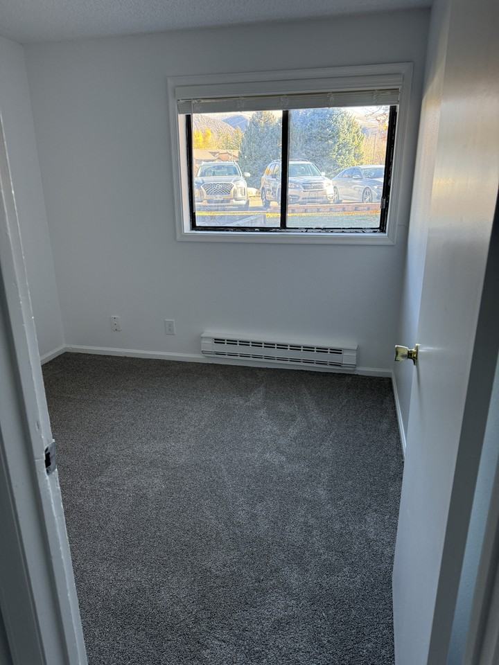 1061 W Beaver Creek Blvd #N101 - Photo 5 of 10