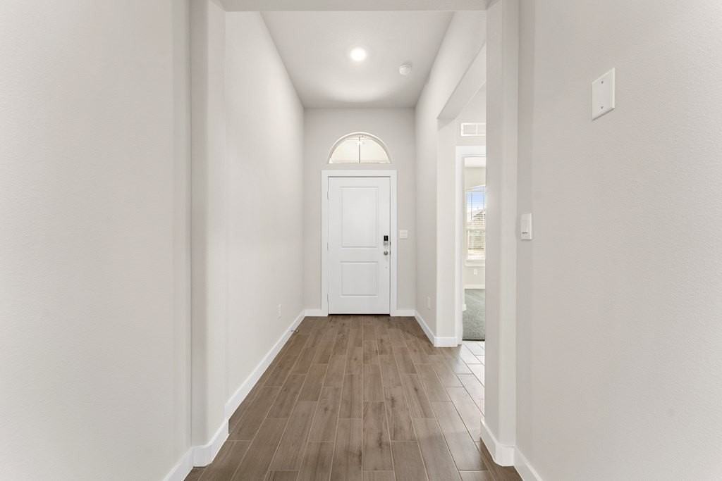 2101 Fortune Dr - Photo 3 of 26