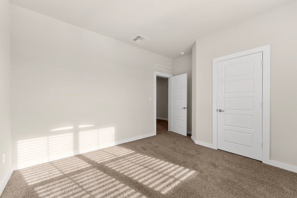 2101 Fortune Dr - Photo 4 of 26