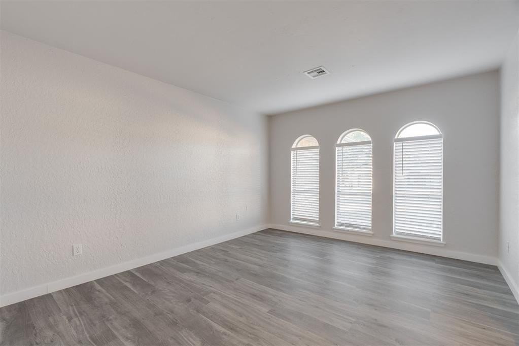 2704 Nw 115th St - Photo 7 of 24