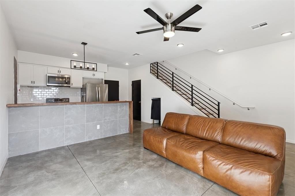 1008 N Francis Ave Unit A #A - Photo 2 of 24