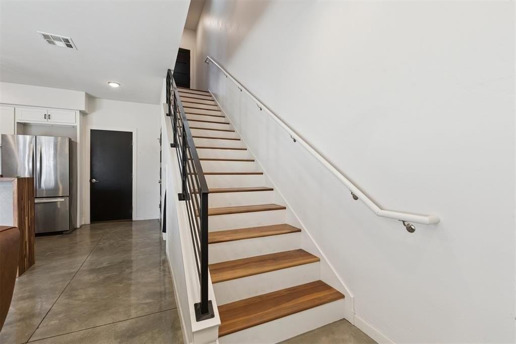 1008 N Francis Ave Unit A #A - Photo 3 of 24