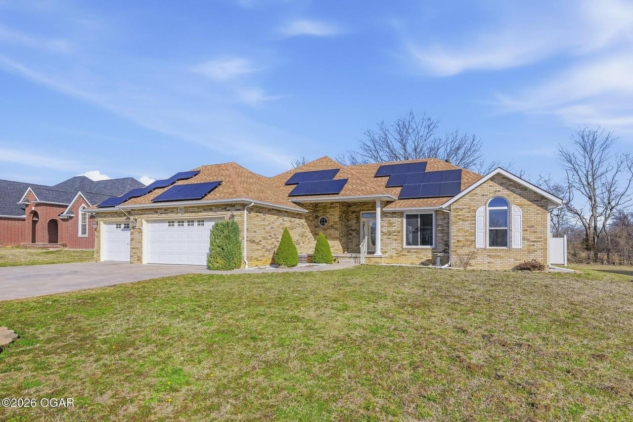 2013 E Whitney Way Ave - Photo 3 of 19