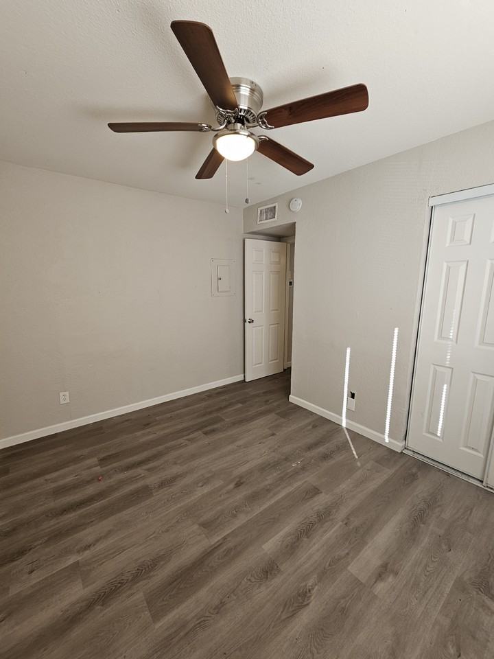 1441 S 14th Ave #2 - Photo 7 of 10