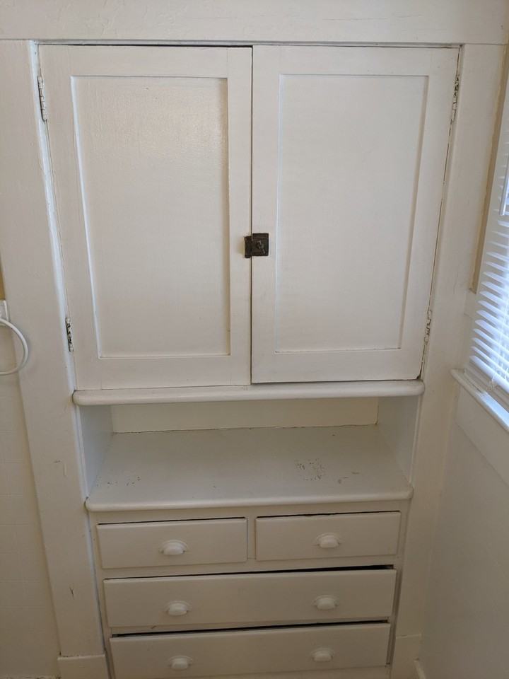 812 W Main St #2 - Photo 7 of 13