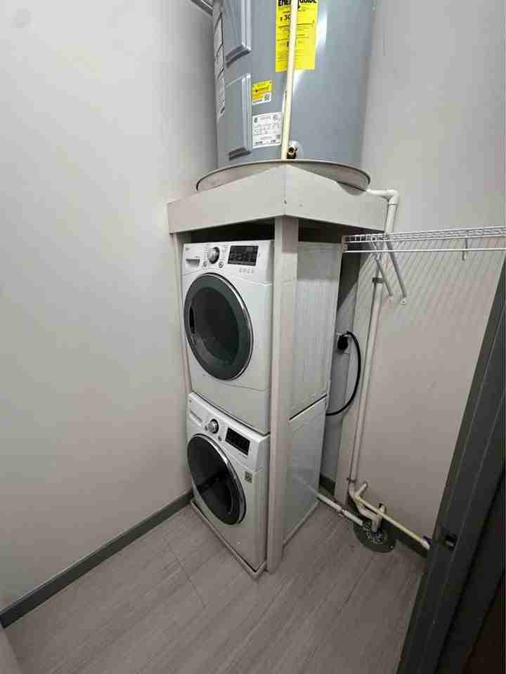 Sixth Street Exchange - Photo 3 of 21