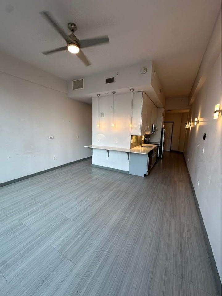 Sixth Street Exchange - Photo 6 of 21