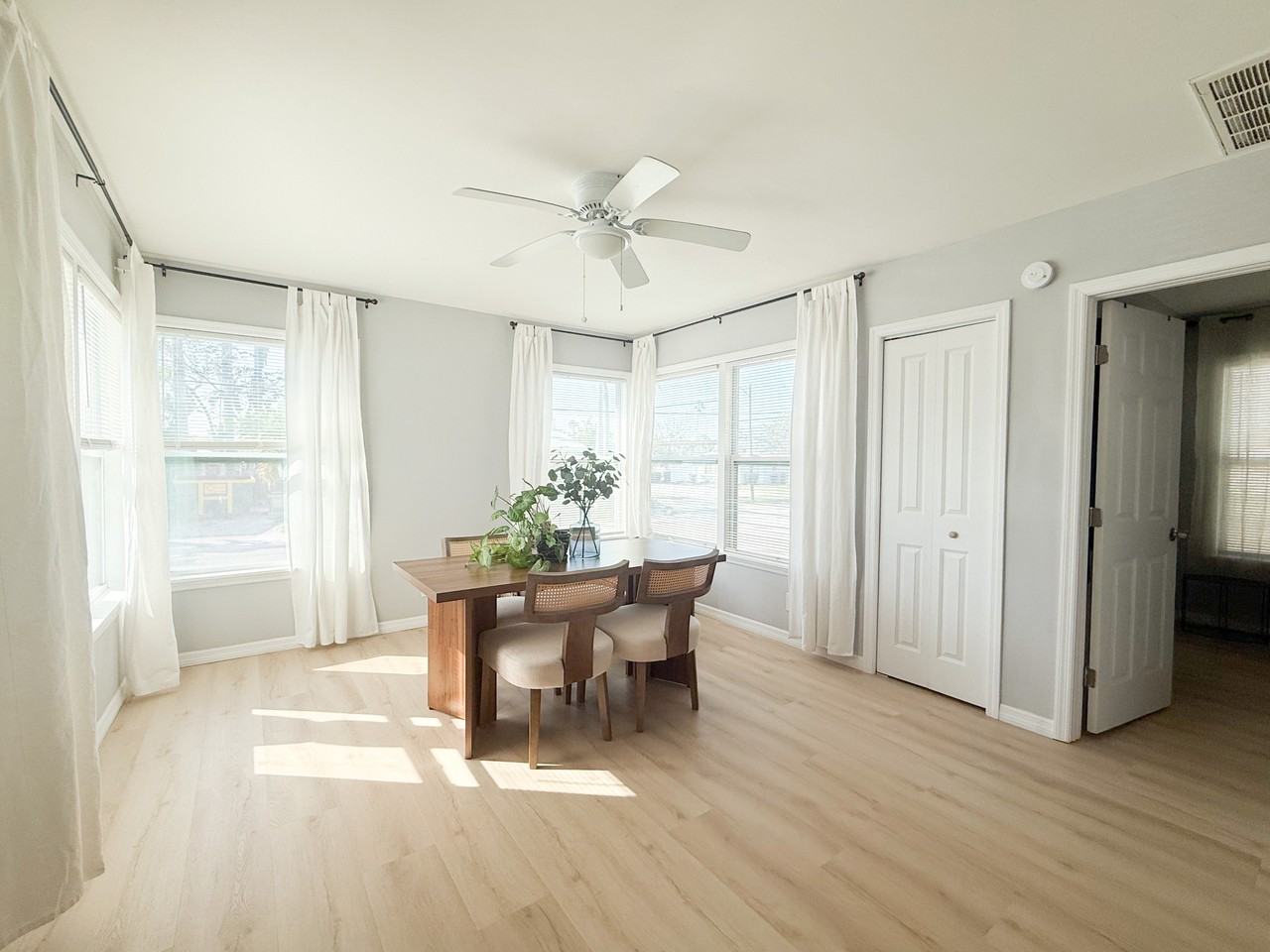 165 133rd Ave E #1 - Photo 3 of 15