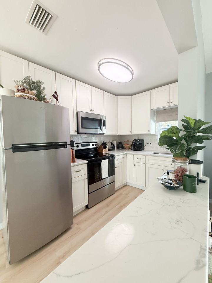 165 133rd Ave E #1 - Photo 4 of 15