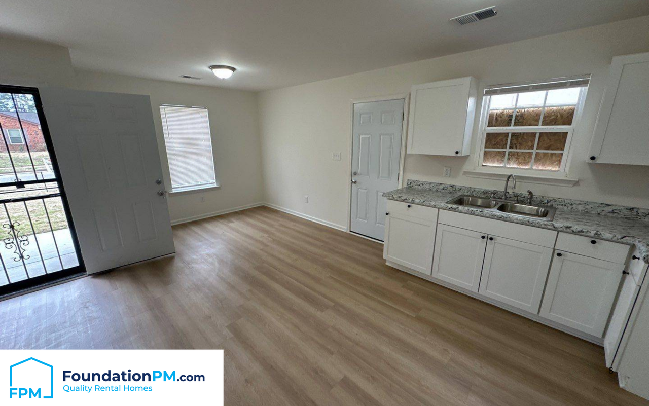 388 Bonnell Ave #1 - Photo 4 of 18