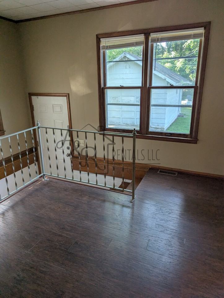 115 W Monroe St #1 - Photo 4 of 23