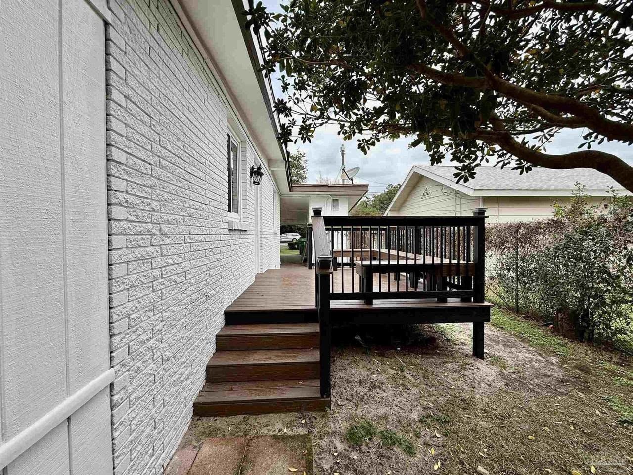 205 Fairpoint Dr - Photo 7 of 29