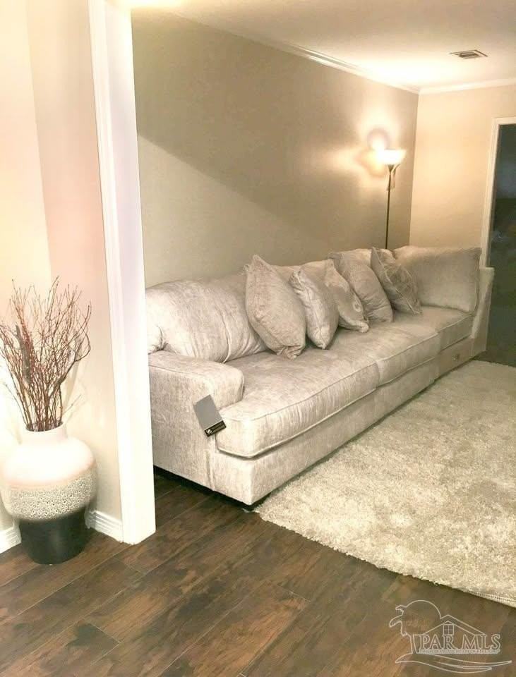 5705 Admiral Doyle Rd - Photo 5 of 32