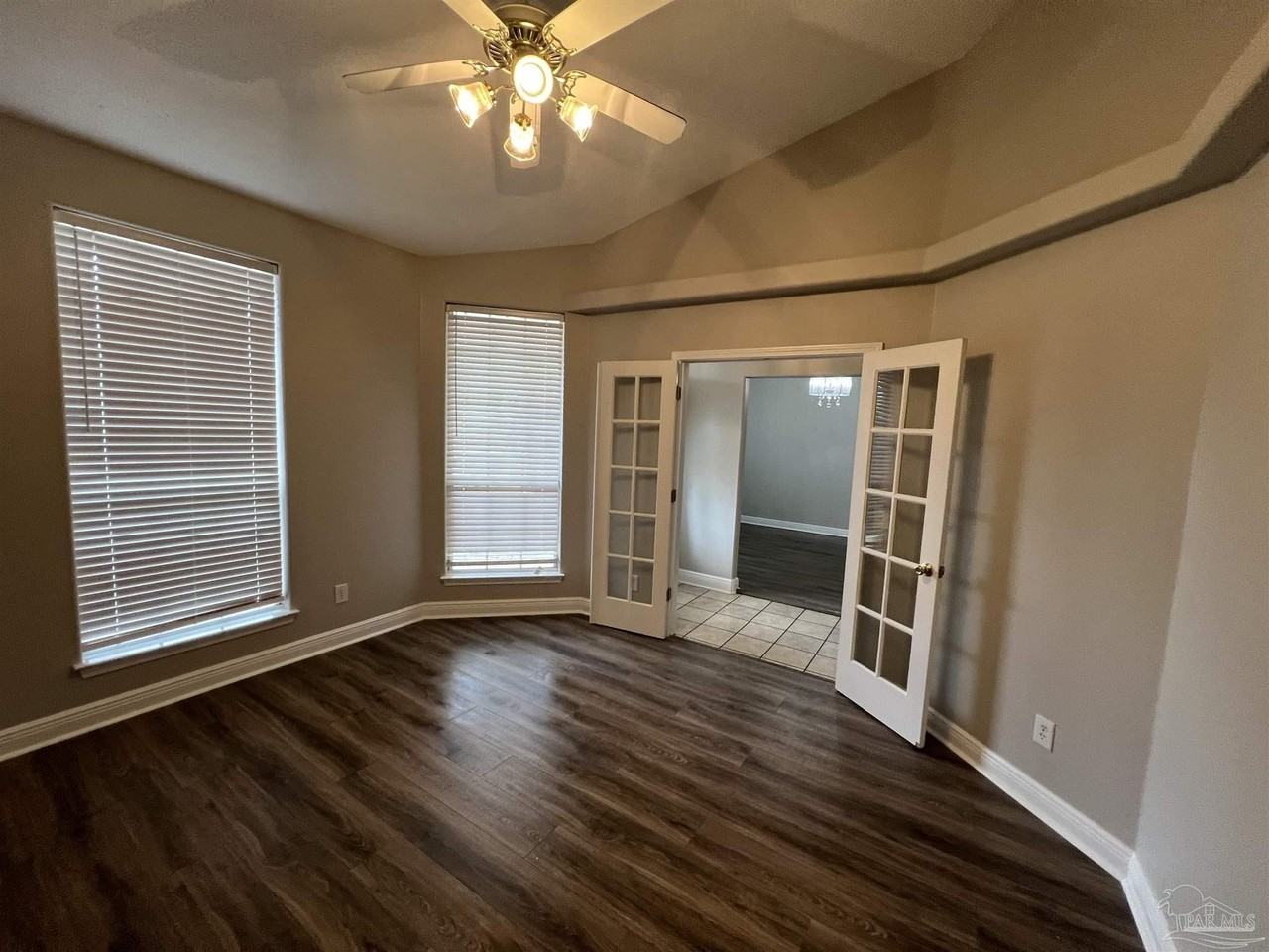 7230 Annandale Dr - Photo 5 of 41