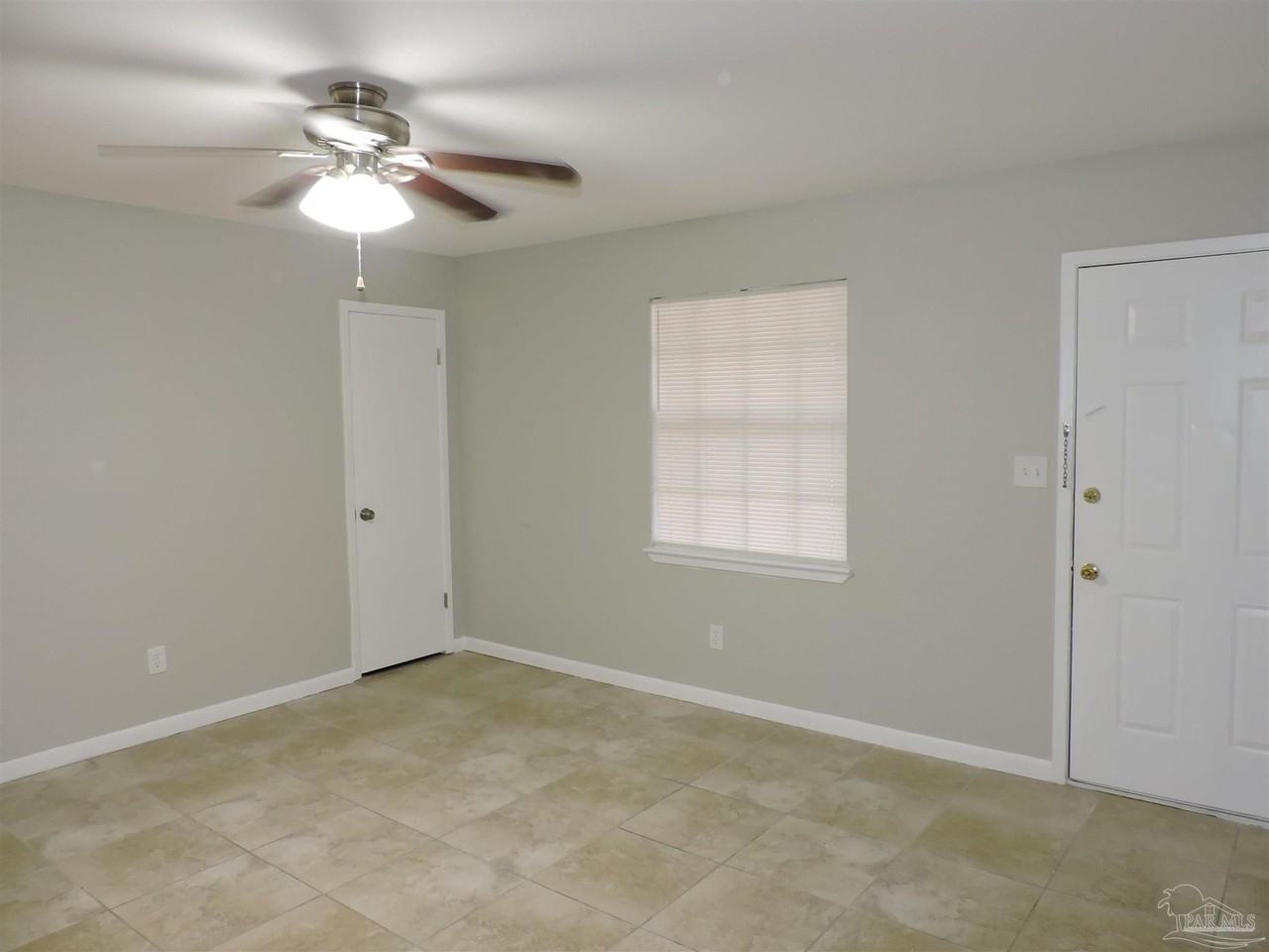 5094 Yacht Harbor Cir - Photo 3 of 18