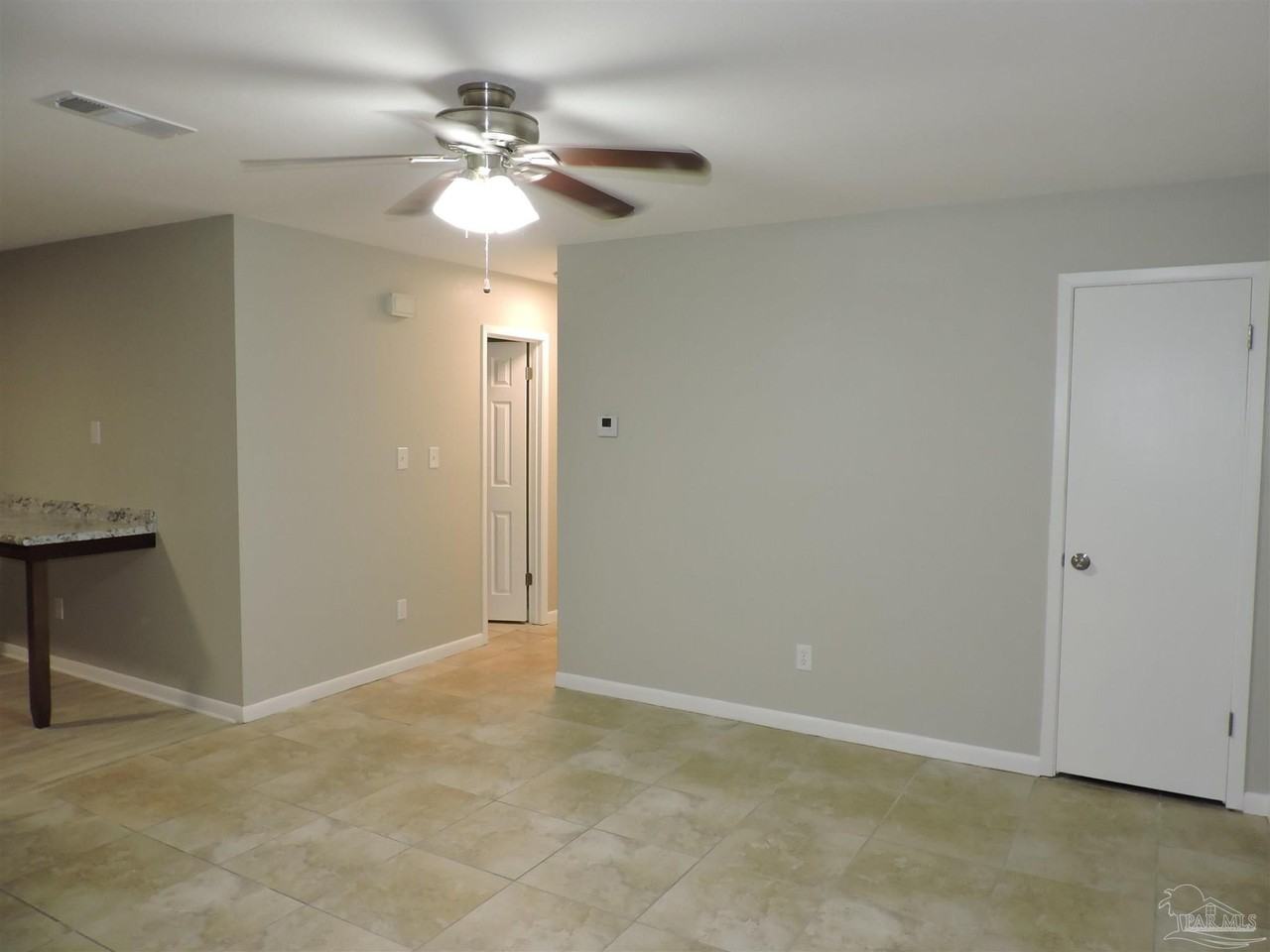 5094 Yacht Harbor Cir - Photo 5 of 18