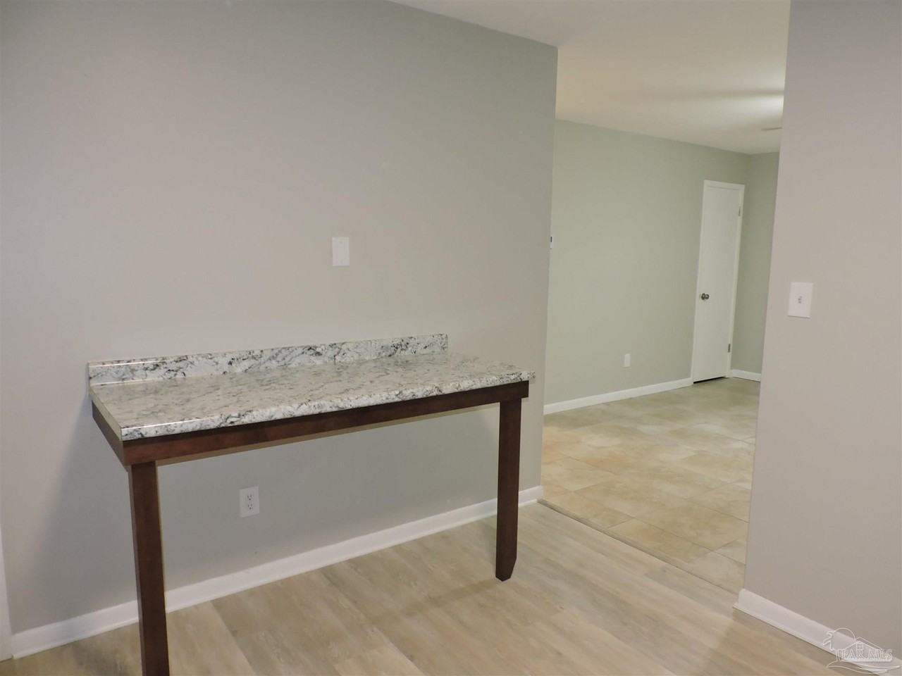 5094 Yacht Harbor Cir - Photo 6 of 18