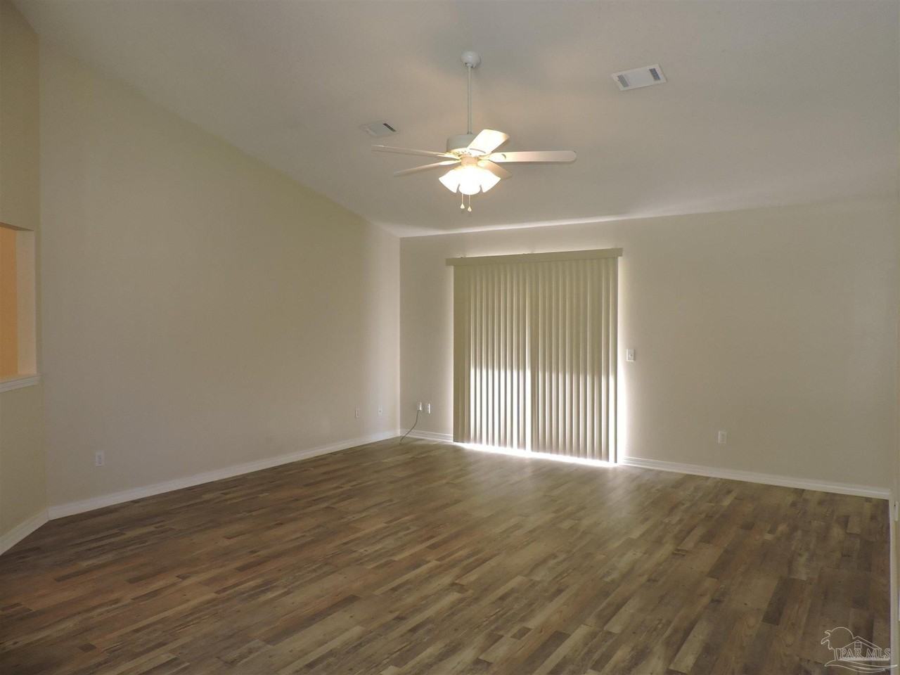 551 Riola Pl - Photo 4 of 13