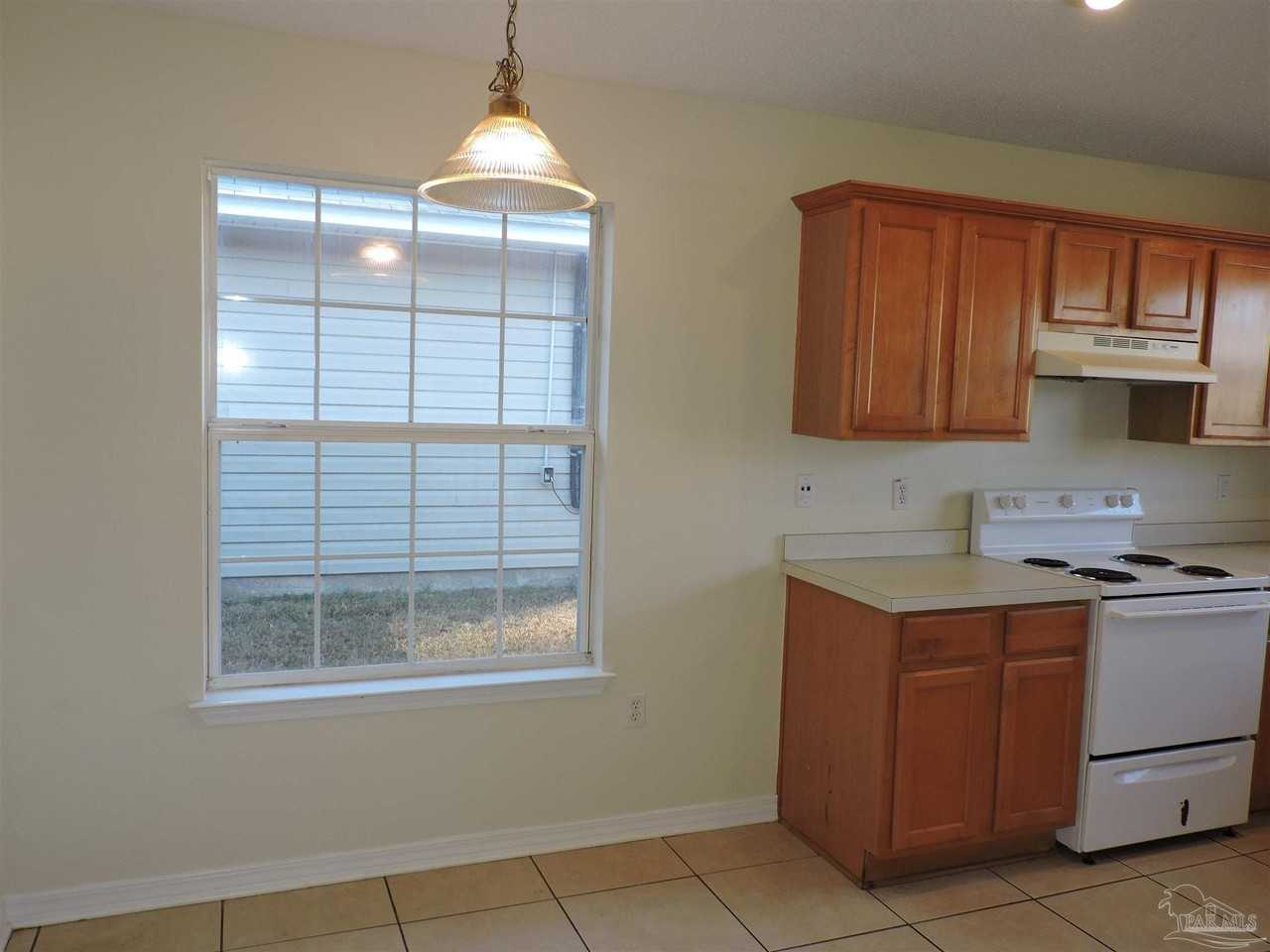 2513 Gulf Breeze Ave - Photo 7 of 28