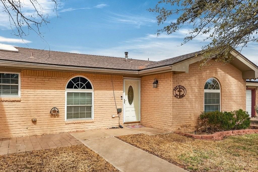 3510 Jordan Ave - Photo 4 of 50