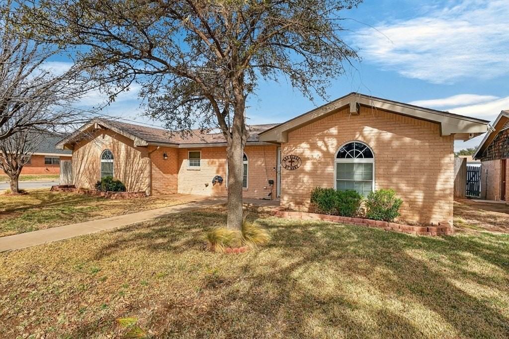 3510 Jordan Ave - Photo 6 of 50