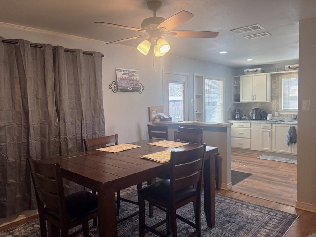 709 W Cuthbert Ave - Photo 6 of 22