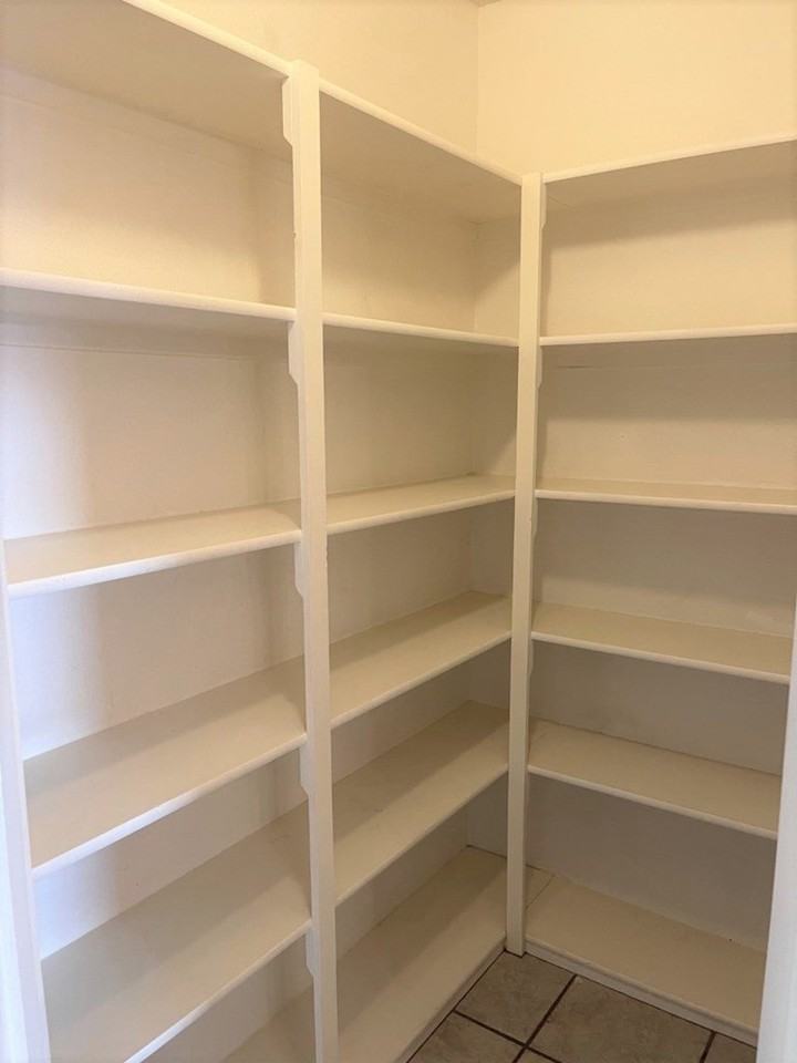 4712 Gateway St - Photo 5 of 19