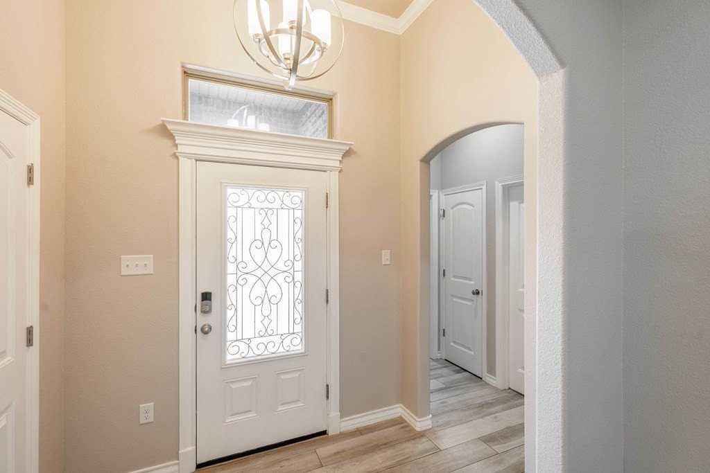 1205 Convair Dr - Photo 5 of 41