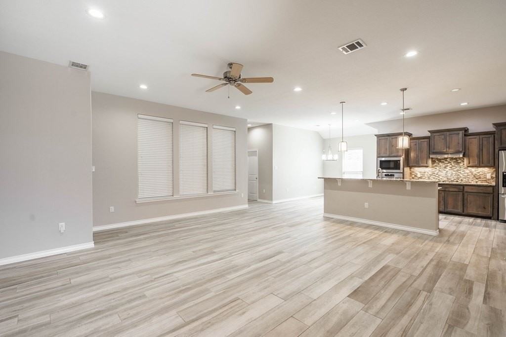 1205 Convair Dr - Photo 6 of 41