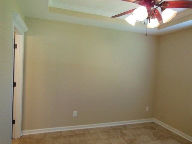 204 Richmond Ave - Photo 5 of 9