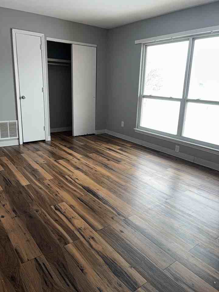 616- #1 - Photo 2 of 5