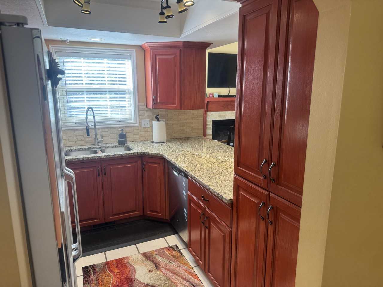 1004 Uri Ln #2 - Photo 3 of 35