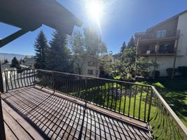 featured image of 1004 Uri Ln #2