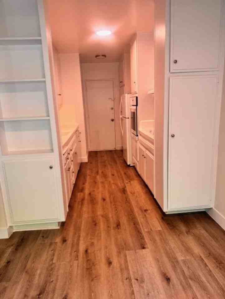 319 S. Clark Drive Apartments - Photo 6 of 26