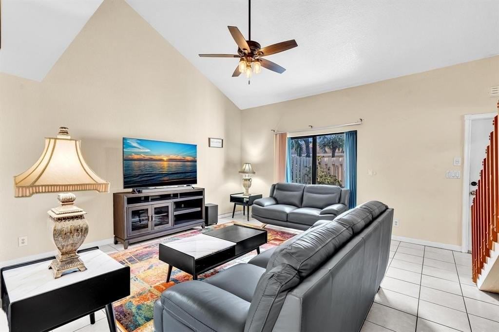 10240 Nw 33rd Pl - Photo 7 of 44