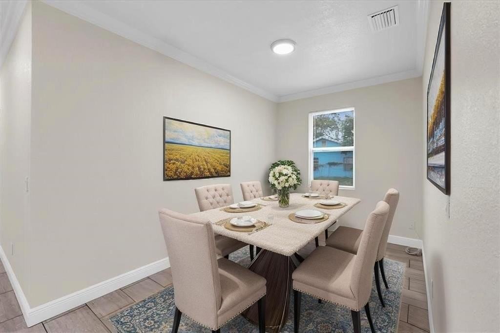 306 N 18th Ct #2 - Photo 5 of 14