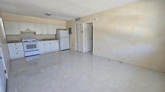 1290 Ne 142nd St #6 - Photo 1 of 1